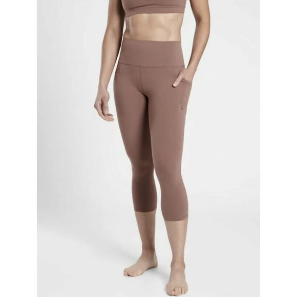 ATHLETA Salutation Stash Pocket II Capri Tight Leggings PLUS 1X Purple Soft NWT - Picture 1 of 10